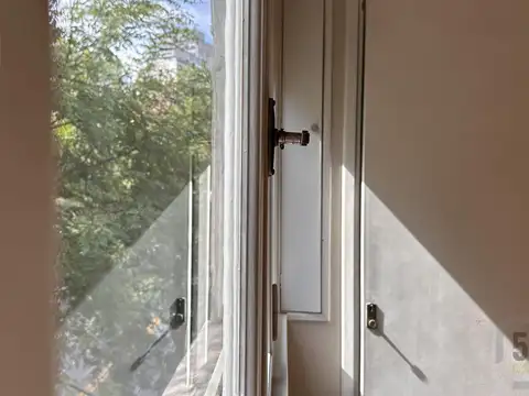 Venta Departamento 3 ambientes frente con dependencia, techos altos, en Palermo Botánico