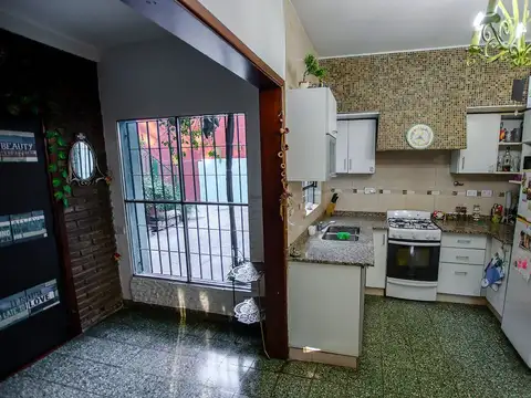 Casa en Venta en Burzaco, USD 118.000