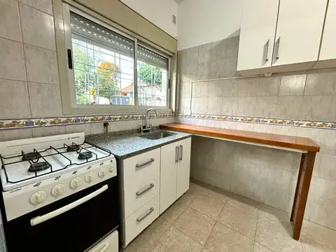 Depto Tipo Casa en Alquiler en Villa Pueyrredon, $ 1.200.000