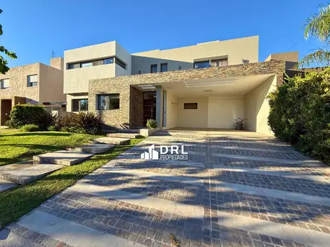 Casa en Venta  Tejas del Sur 3