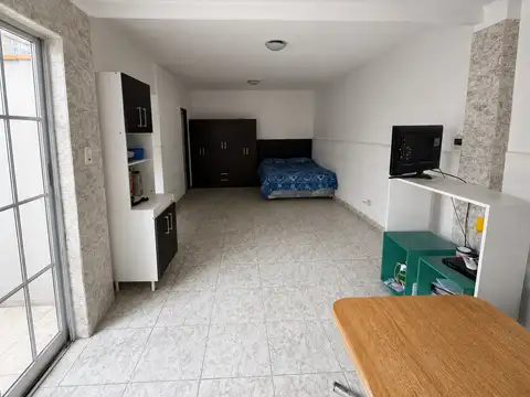 Avenida 1 100