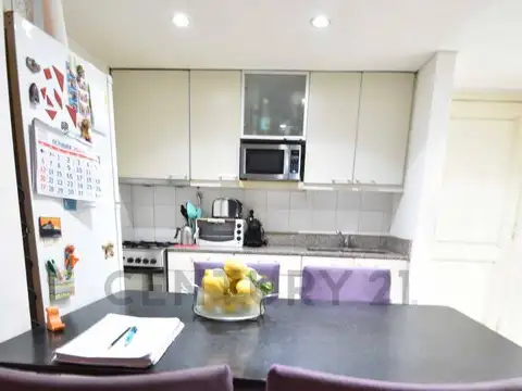 Casa de 6 Ambientes + Departamento Independiente en Martínez – Albarellos al 1600, San Isidro