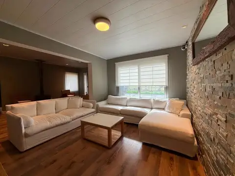 Casa 4 ambientes con 3 baños