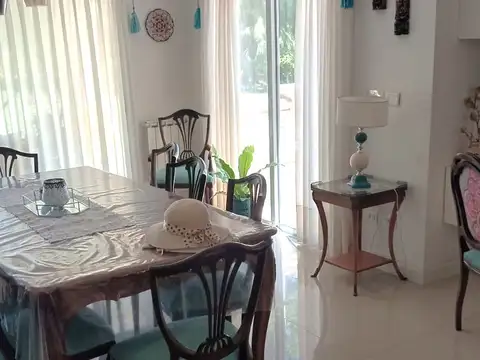 Casa en Alquiler de 5 dormitorios