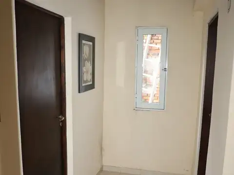 ¡CASA EN VENTA, 8 AMBIENTES! BELLA VISTA CTES.