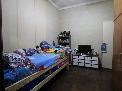 OPORTUNIDAD VENTA CASA 3 AMBIENTES CON COCHERA ESCUCHA OFERT