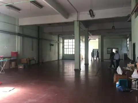 Galpon en Venta en San Nicolás, USD 1.500.000