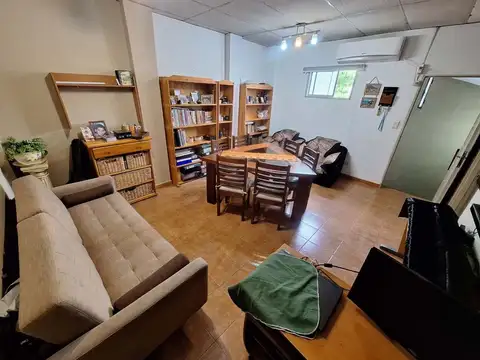 Depto Tipo Casa 2 ambientes con 1 baño