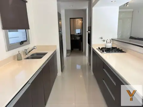Casa 3 ambientes con 2 baños