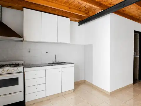 Depto Tipo Casa en Alquiler de 2 ambientes