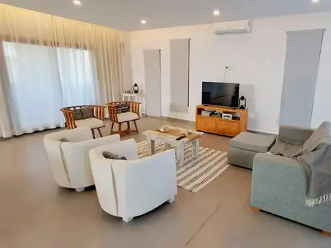 Casa En Alquiler Amoblada, En Lagoon Pilar