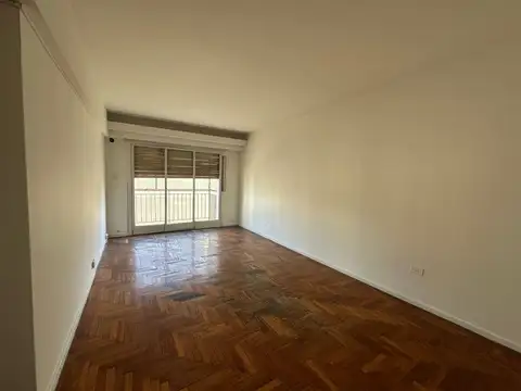 VENTA DEPTO 4 AMBIENTES  CABALLITO LUMINOSO