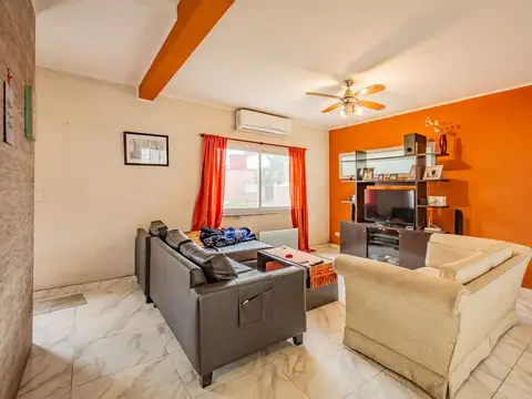 Casa en Venta en Laguna Azul, USD 137.800