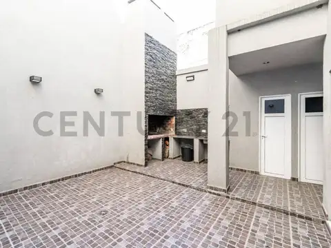 Sanabria 2200, Piso 0