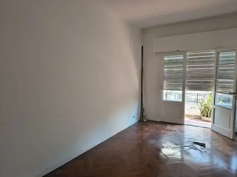 AV SAN MARTIN 2500, Piso 1