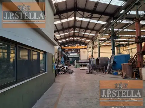 Galpon en Venta 86  mts Fondo