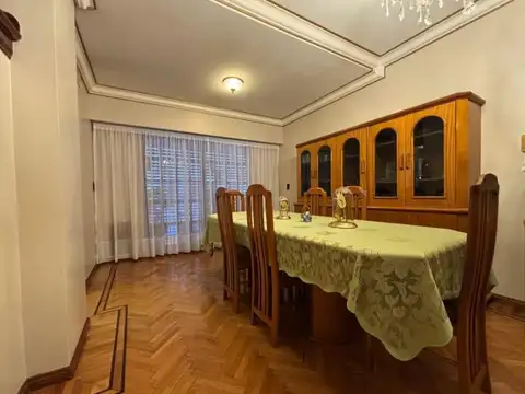 Casa 6 ambientes con 3 baños