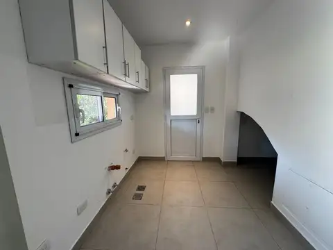Casa en Alquiler al Este