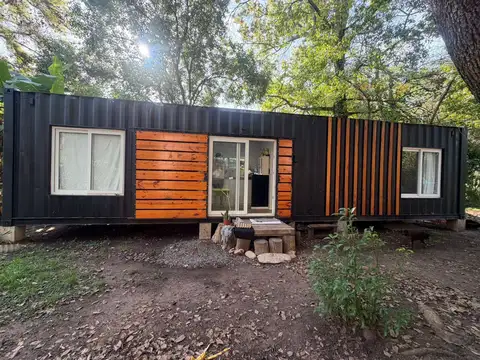 Casa 6 ambientes con 2 baños