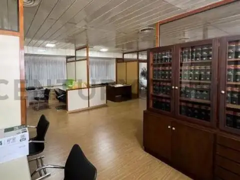 Oficina en Alquiler al Oeste