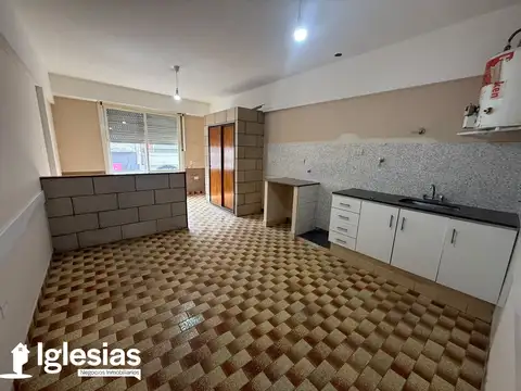 Departamento de un ambiente en alquiler en Tapiales