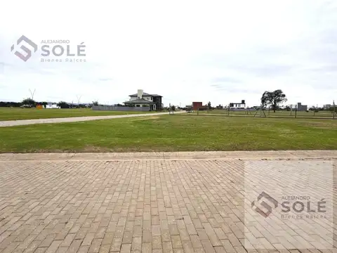 Terreno En Venta en Acquavista 350m2 - Cerca De La Laguna