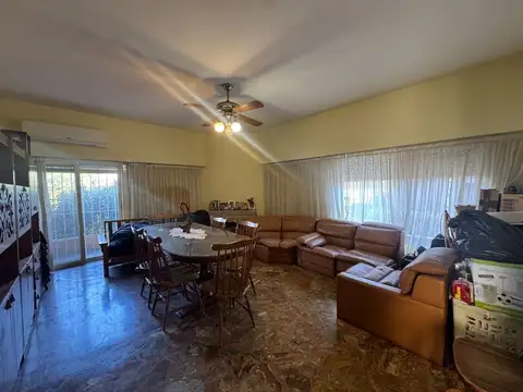 Venta casa Martelli multifamiliar local y cochera