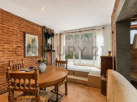 Casa en venta en Gonnet. Posible apto banco