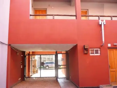 Hipolito Irigoyen 1000