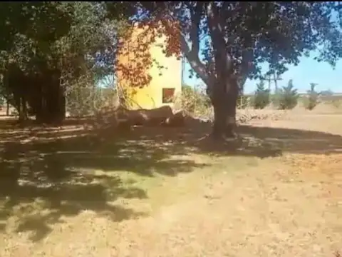 Campo a tranquera cerrada en Victoria