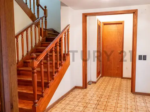 Casa Centrica en Venta General Roca