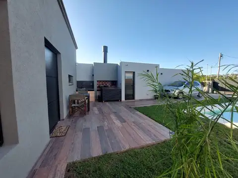 Calle Gibraltar 1400