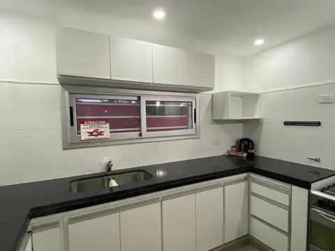 Casa 5 ambientes con 2 baños
