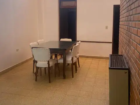 Casa en venta - 3 Dormitorios 2 Baños - 120Mts2 - Miramar