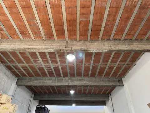 Galpon en Venta en Alberdi, USD 130.000