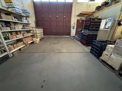 VENTA - GALPON CON OFICINA EN ALBERDI