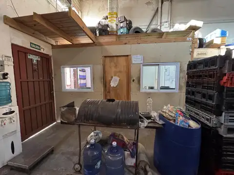 Galpon en Venta en Alberdi, USD 130.000