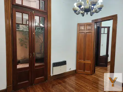 Depto Tipo Casa en Venta de 5 ambientes