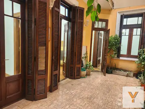 Depto Tipo Casa en Venta en San Nicolás, USD 243.000