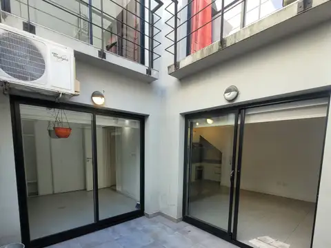 Depto Tipo Casa en Alquiler de 2 ambientes