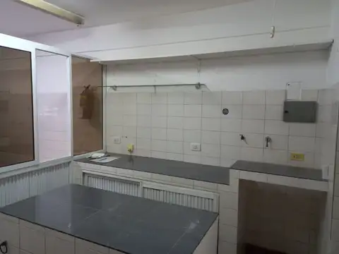 Local en Alquiler 50 años