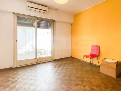 Depto Tipo Casa en Venta 50 años