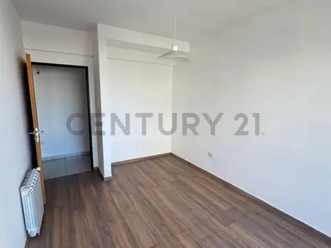 VENTA DPTO 3 AMB C/BALCON Y COCH. A ESTRENAR EN CABALLITO