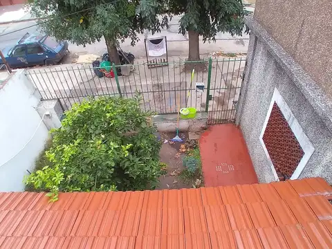 CASA 3 AMB VENTA AVELLANEDA CON COCH PATIO TERRAZA