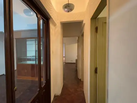 Venta departamento 2 dormitorios y escritorio en el centro de cordoba