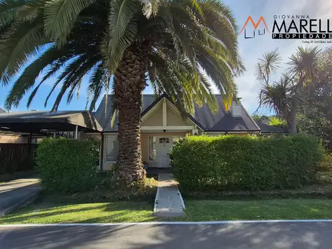 Casa en venta en Country Las Lajas