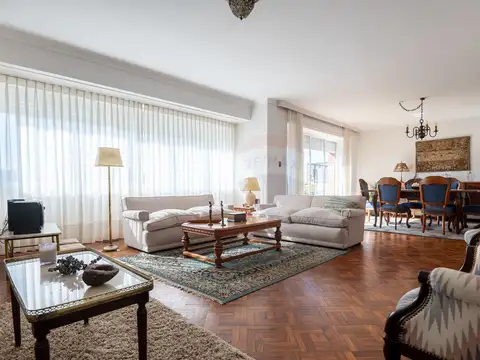 Departamento en Venta de 6 ambientes