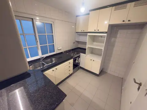 Departamento 5 ambientes con 2 baños