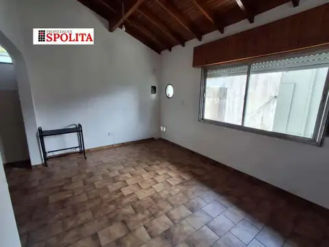 Depto Tipo Casa 2 ambientes con 1 baño