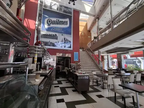 Esquina única en Av Cabildo